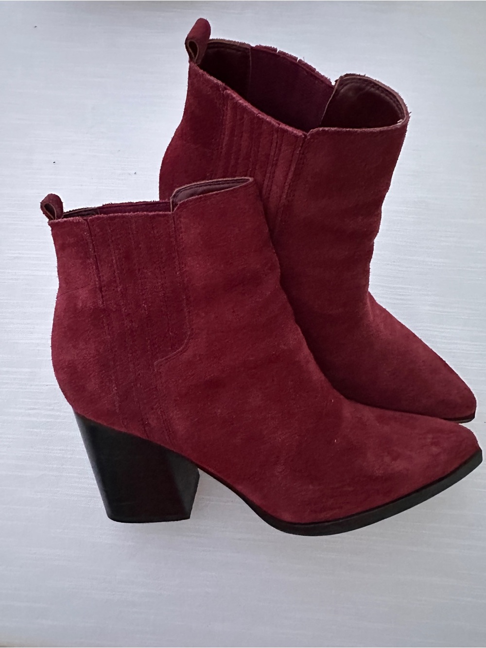 Marc Fisher Matter Burgundy Suede Pointed Toe Chelsea Ankle Boots Size 9